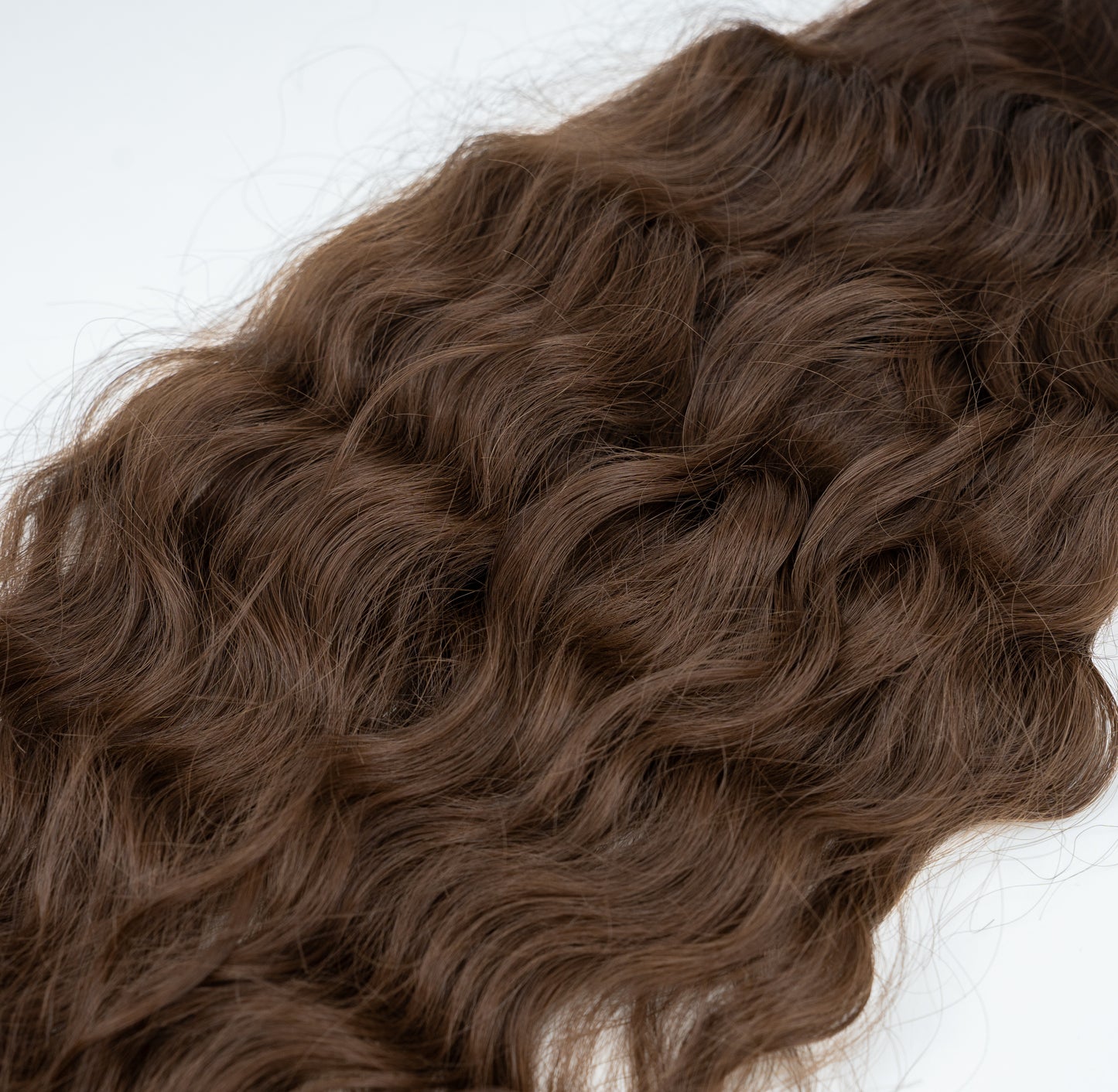Curly medium brown bundle (C1)