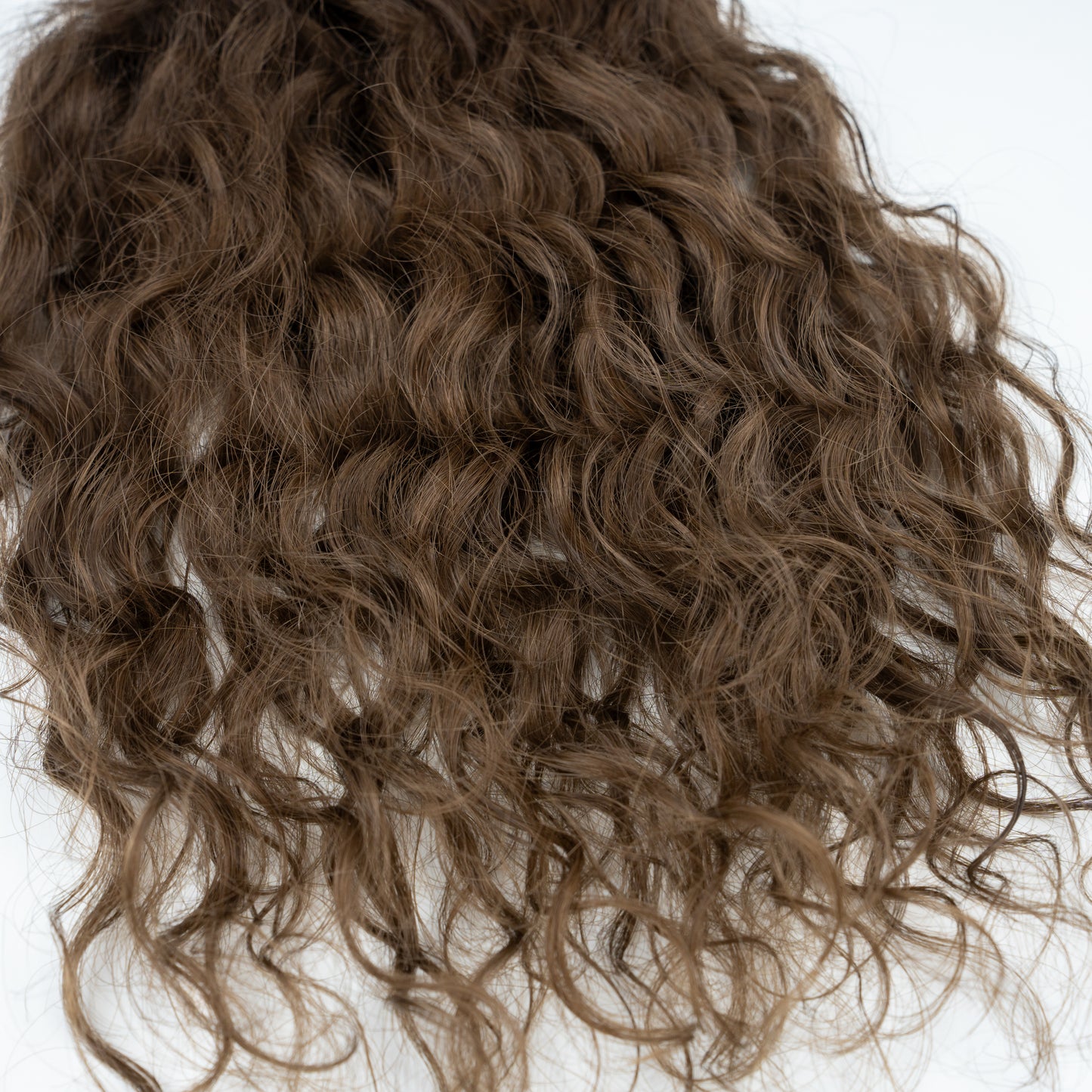 Curly light brown bundle (C3)