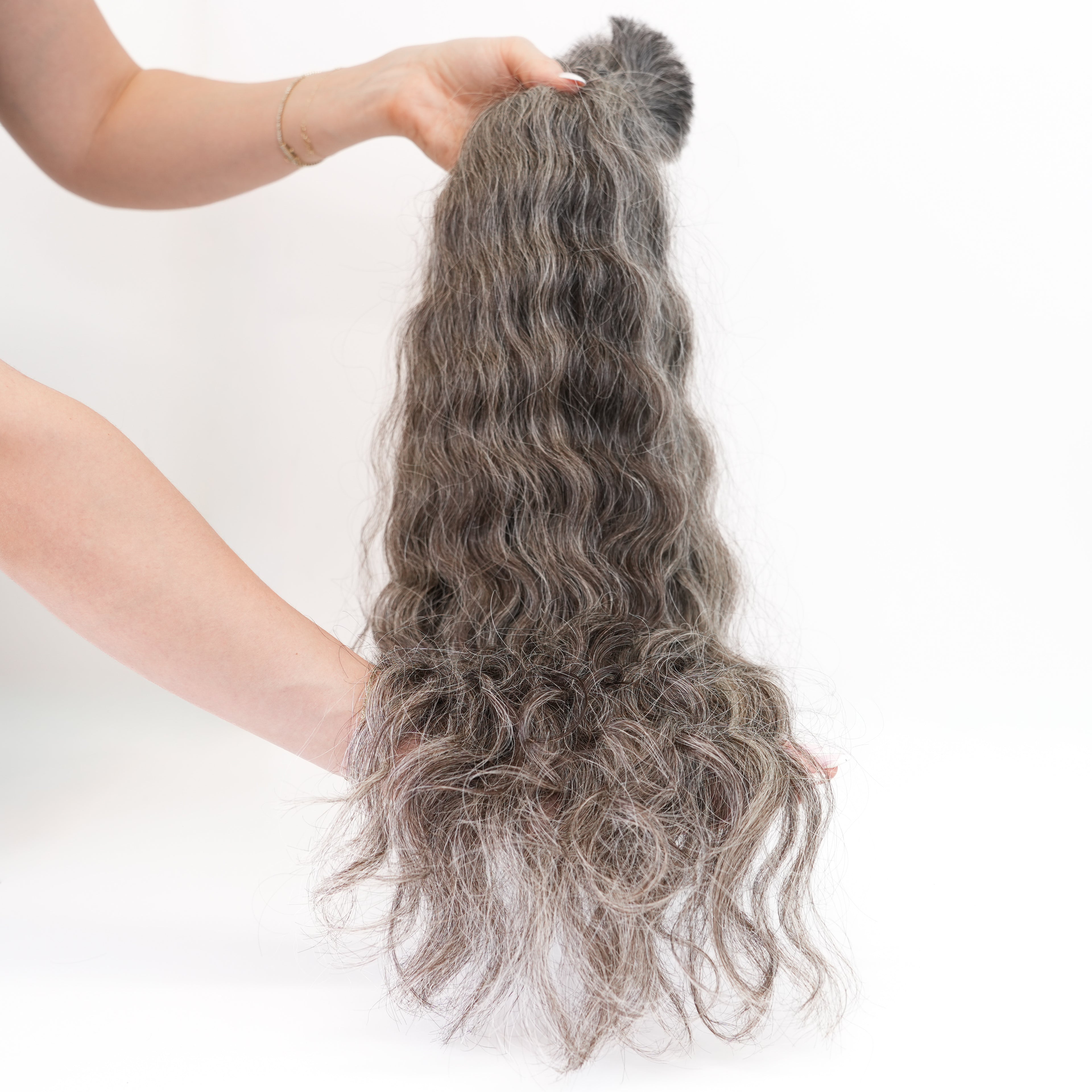 SLAVIC VIRGIN WAVY SALT&PEPPER K-TIP 24" (A109)