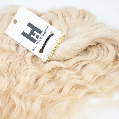 Curly blonde ombre (C8)