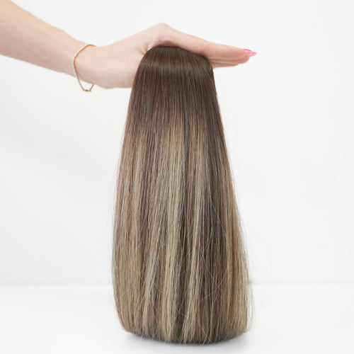 WAVY MEDIUM BROWN BALAYAGE WEFT (O2P2/24)