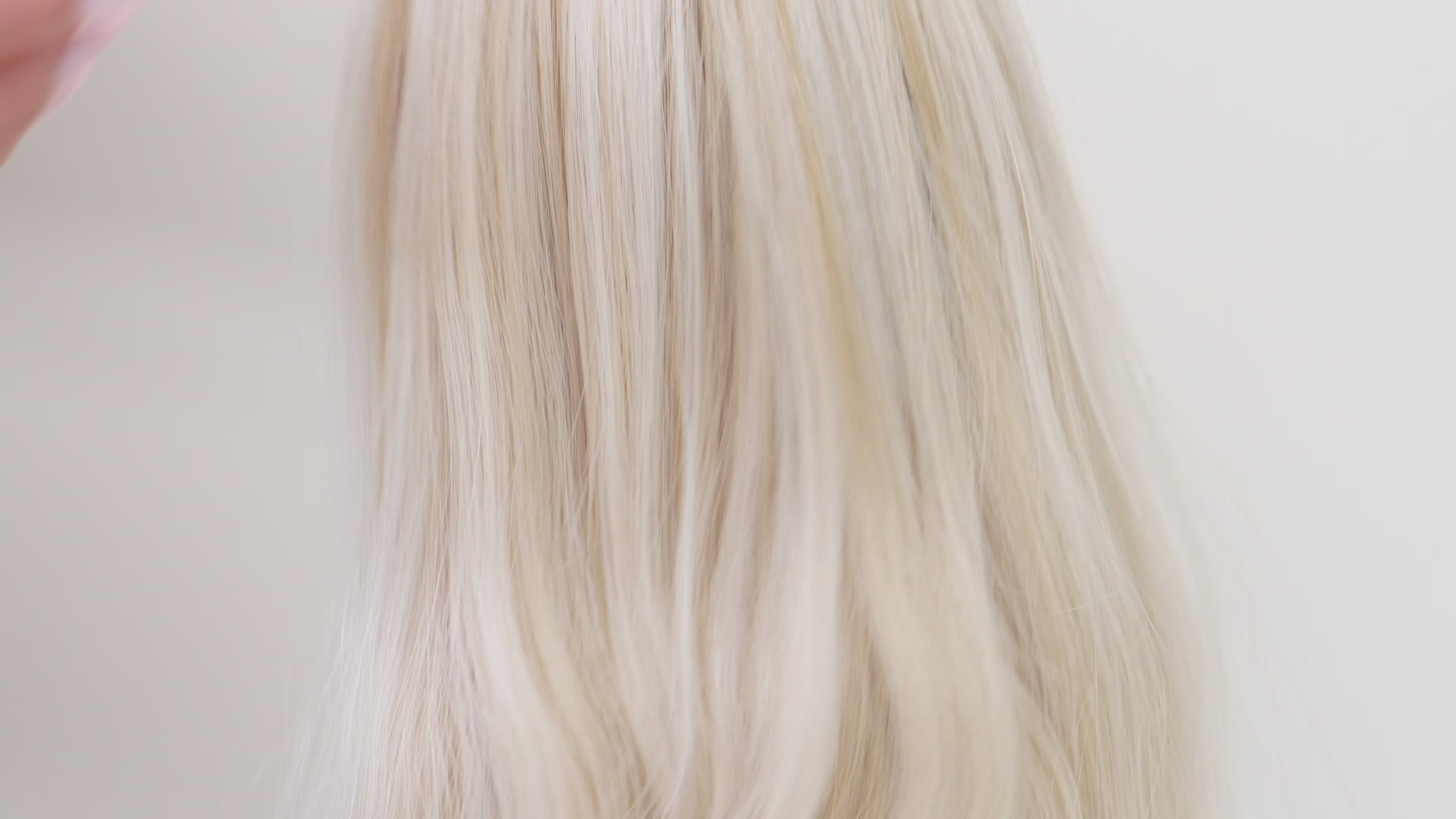 WAVY BLONDE ASHY MIX K-TIP (M9.1/009)