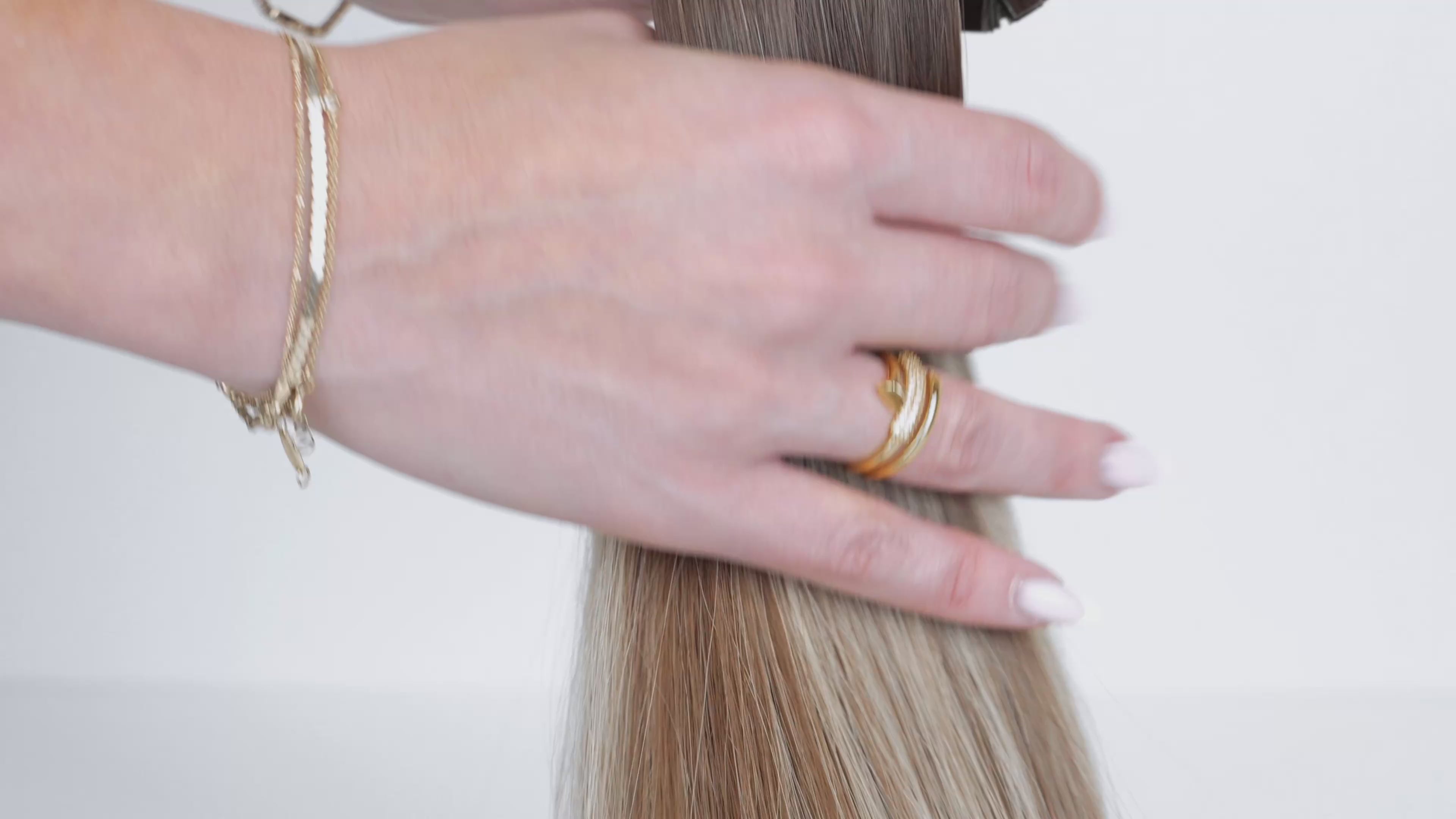 STRAIGHT MEDIUM BROWN BALAYAGE K-TIP (O4P4/24)