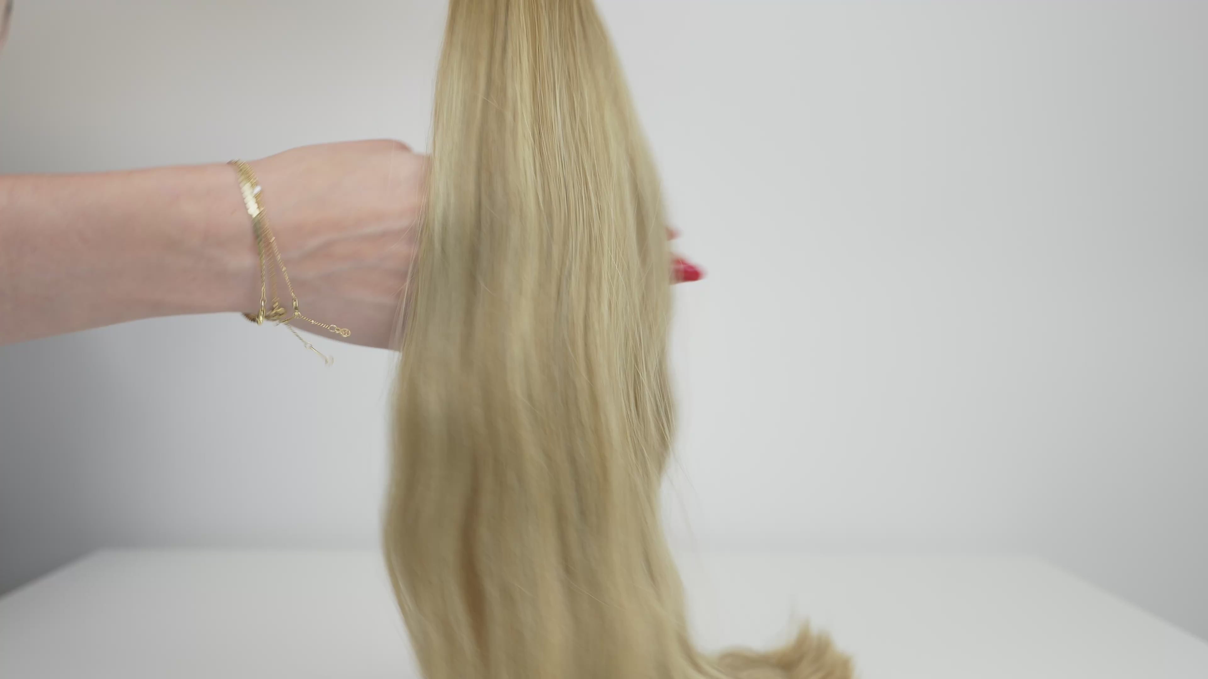 WAVY GOLDEN BROWN BALAYAGE K-TIP (O6M6/24)