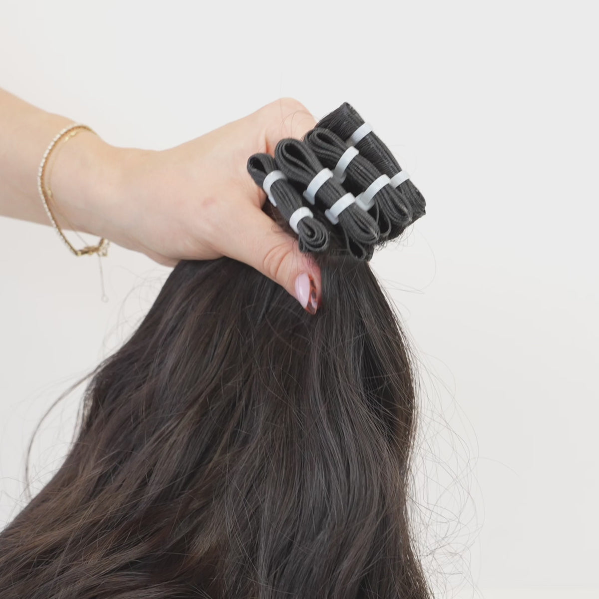 SLAVIC VIRGIN WAVY WEFT 22" (A128)
