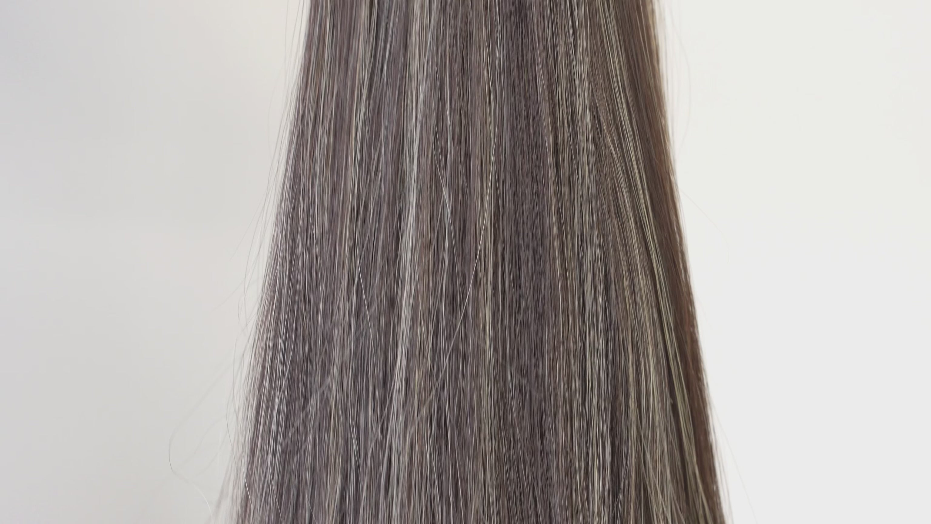 STRAIGHT COOL GREY BALAYAGE K-TIP