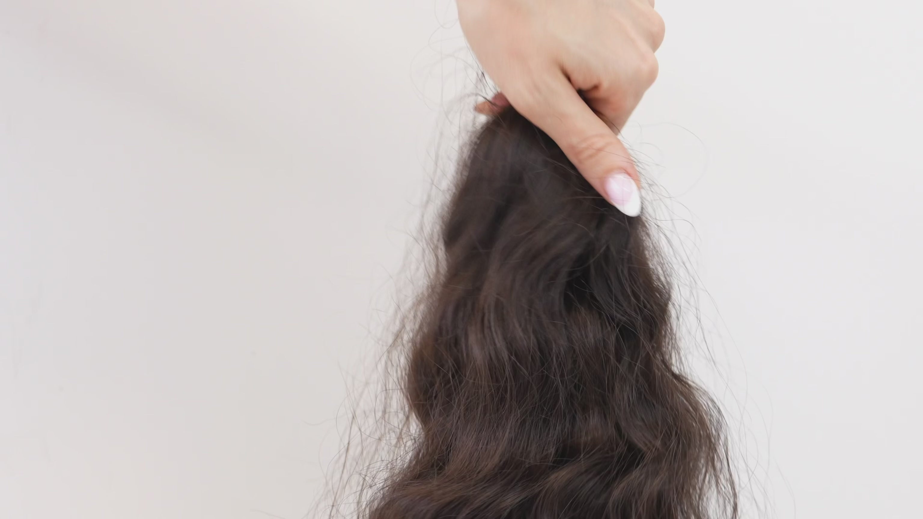 SLAVIC VIRGIN CURLY K-TIP 19" (A113)