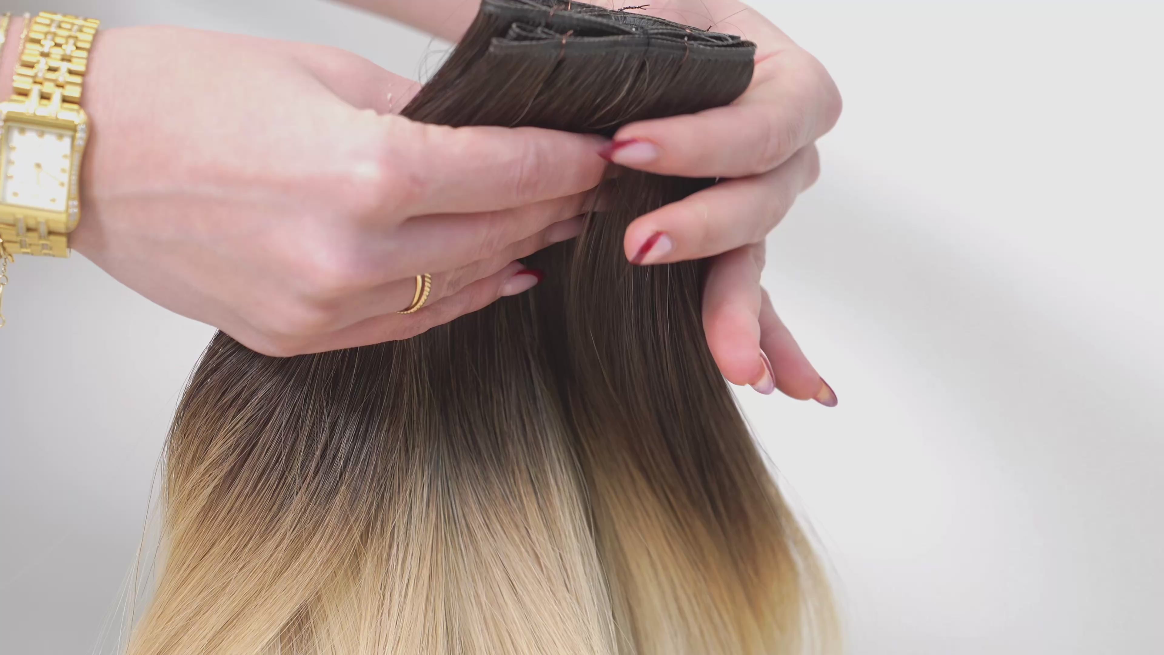 STRAIGHT BLONDE OMBRE GENIUS WEFT (O1B/26)