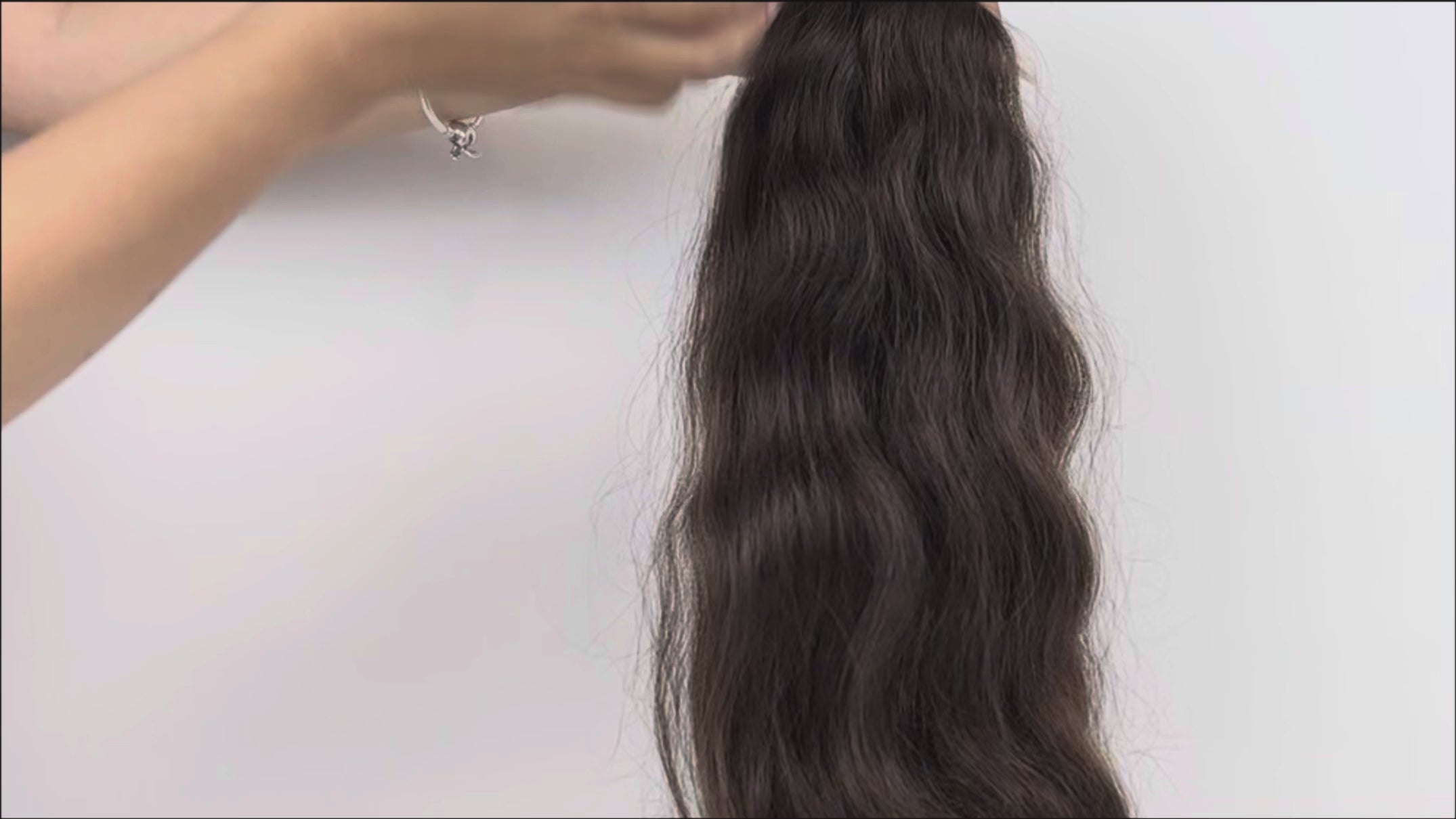 SLAVIC VIRGIN WAVY WEFT 18" (W8)