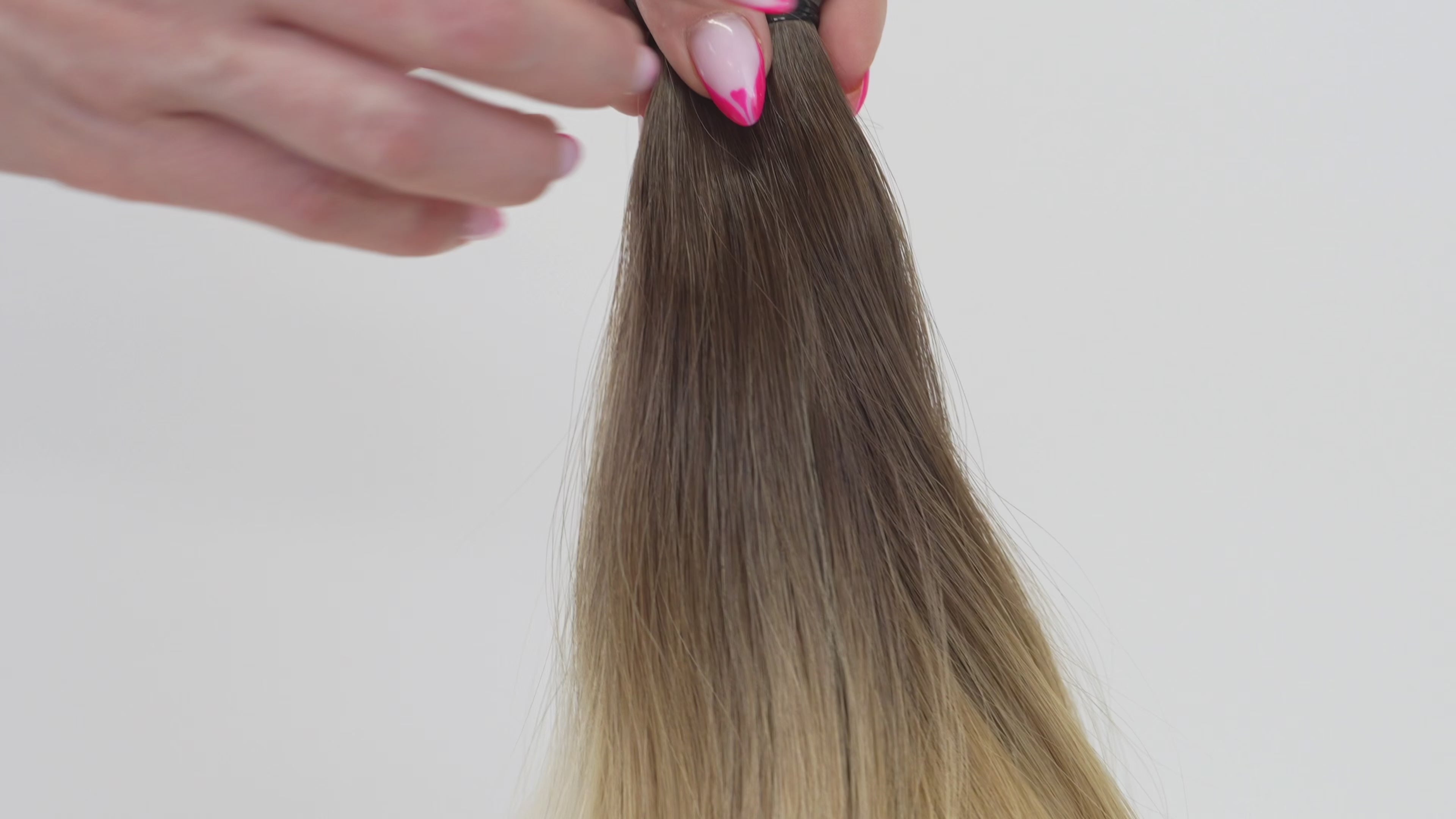 WAVY BLONDE OMBRE K-TIP(O2/8.1)
