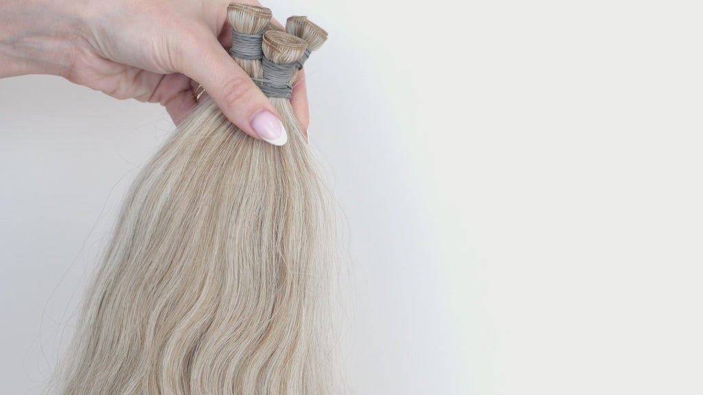 WAVY BLONDE ASHY MIX GENIUS WEFT (M8/009)