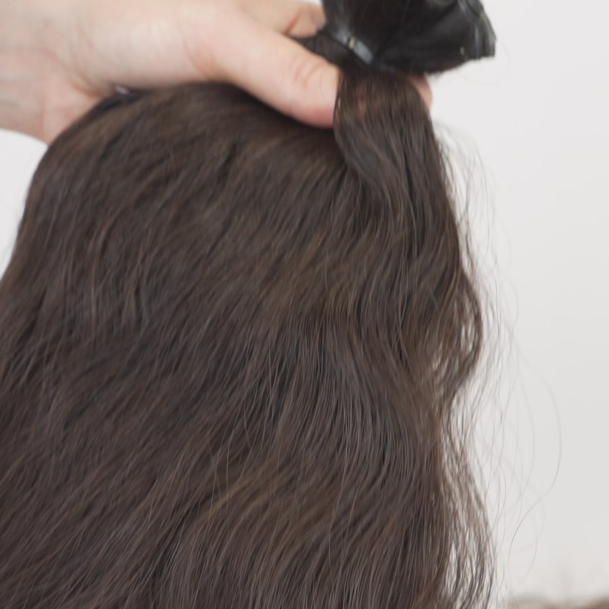 SLAVIC VIRGIN WAVY WEFT 26" (A136)